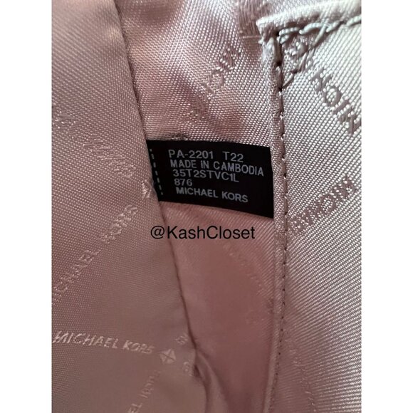 Michael Kors tech attached crossbody with adjustable strap - Picture 7 of 9